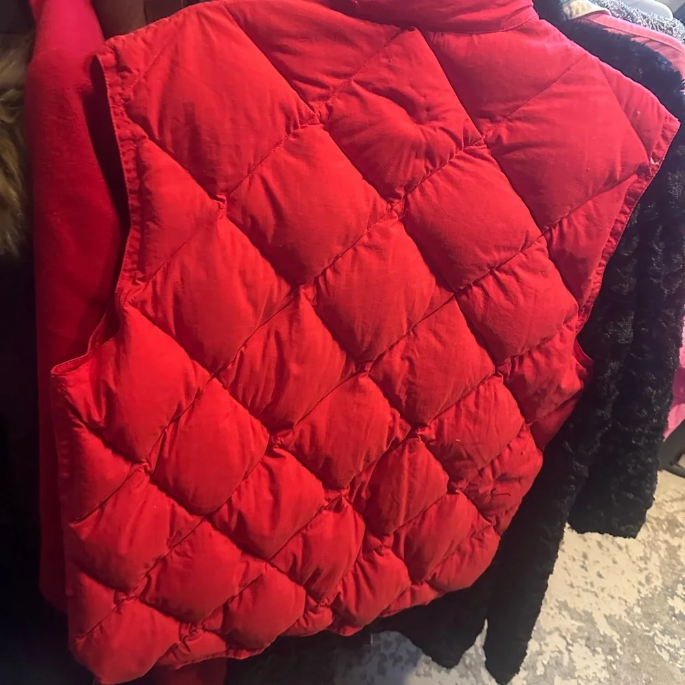 Red‎ Quilted Women's Vest